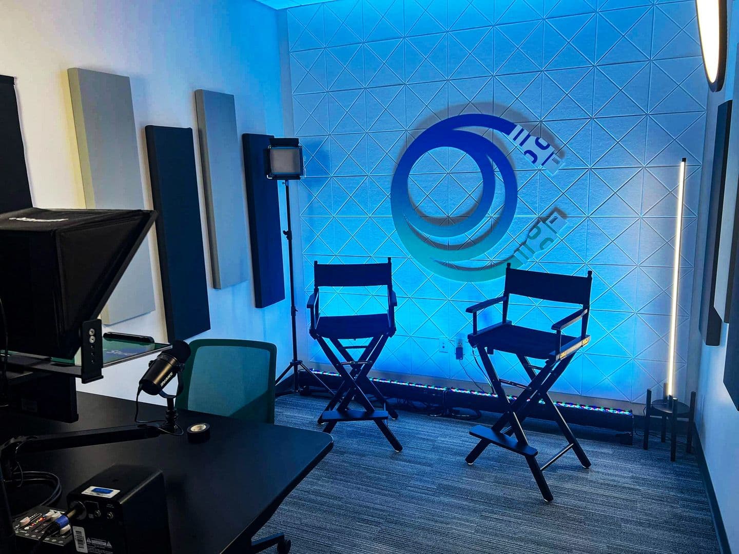 CoiL Podcast Studio